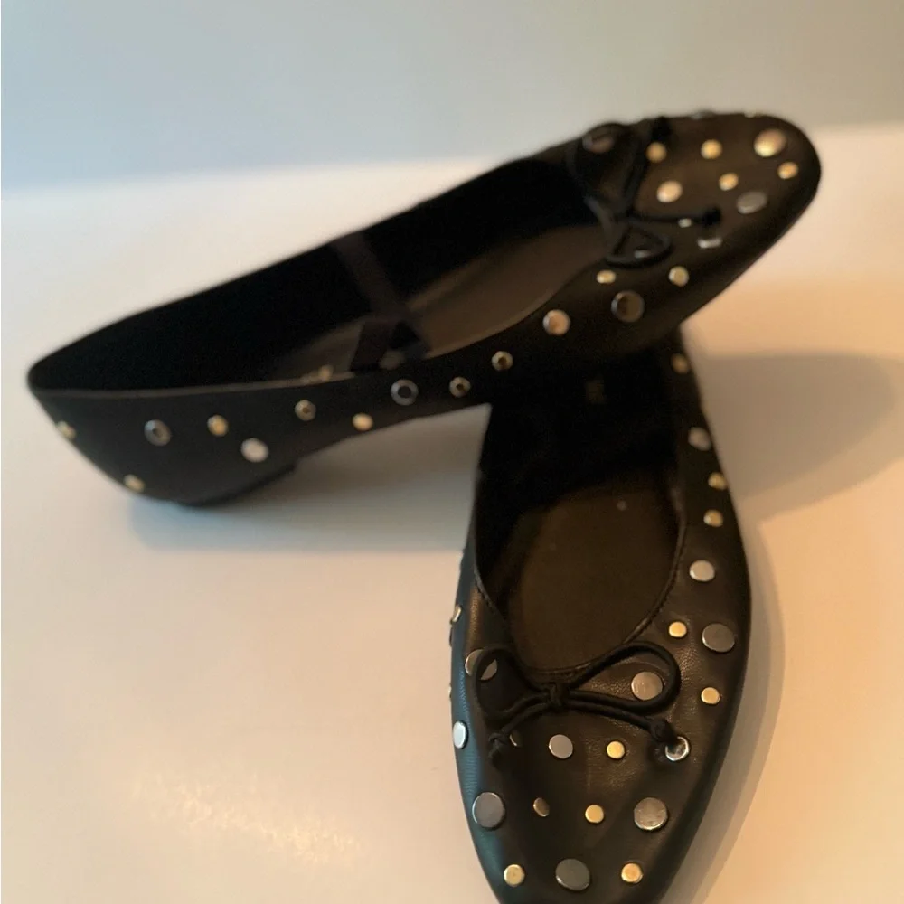 Kenneth Cole Black Studded Mary Jane Flats Women’s 8 New Without Box